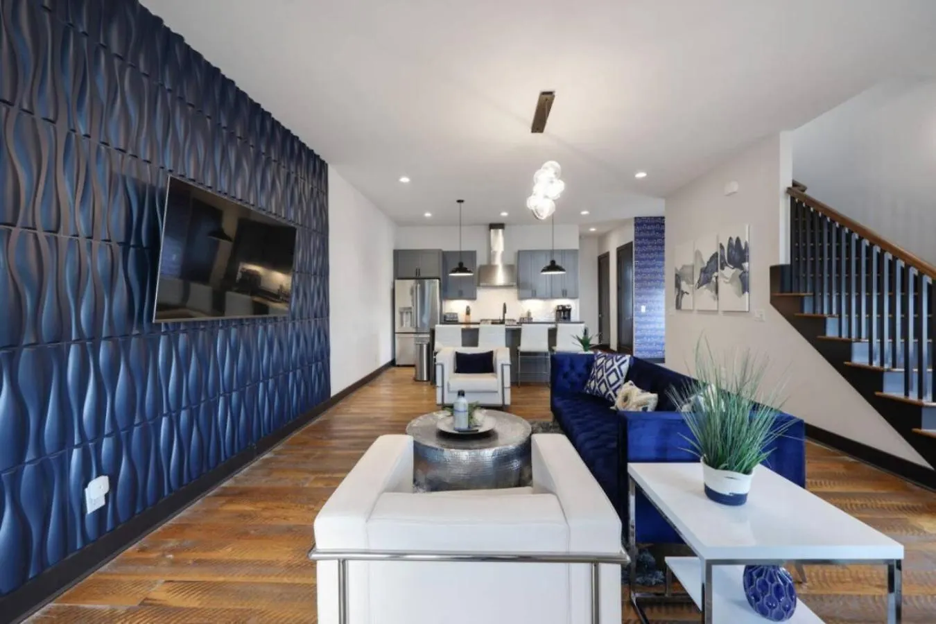 Blue Dreams 4 Bedroom 4.5 Bath With Rooftop Lounge Nashville 0*,  United States