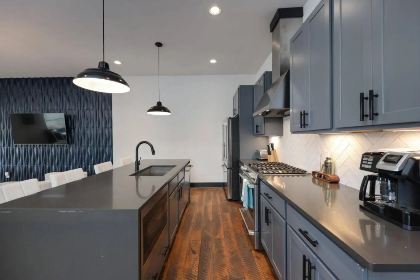 度假居 Blue Dreams 4 Bedroom 4.5 Bath With Rooftop Lounge 纳什维尔